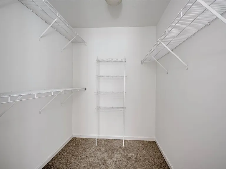 4557 Country Glen Cir — Photo 19