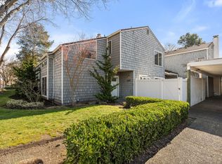 604 N Hayden Bay Dr, Portland, OR