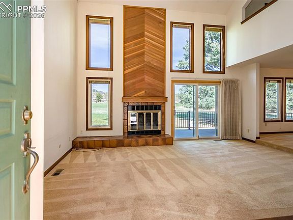 3rd image of 24 Woodbridge Dr
