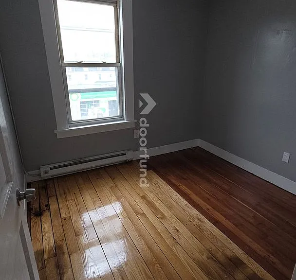 224 Main St #8 — Photo 5