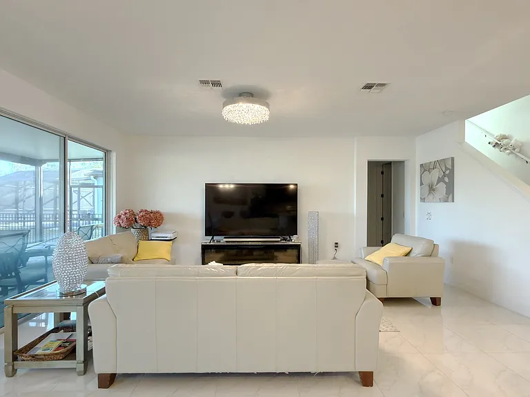 1344 Bristol Oaks Way — Photo 4