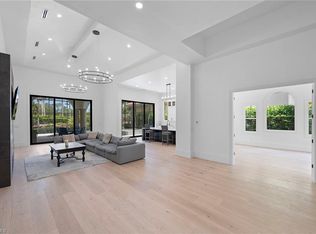 2749 Medallist Ln, Naples, FL 34109