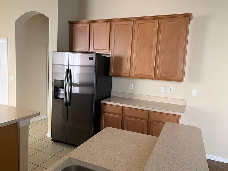 1207 Gentilly Ln — Photo 7