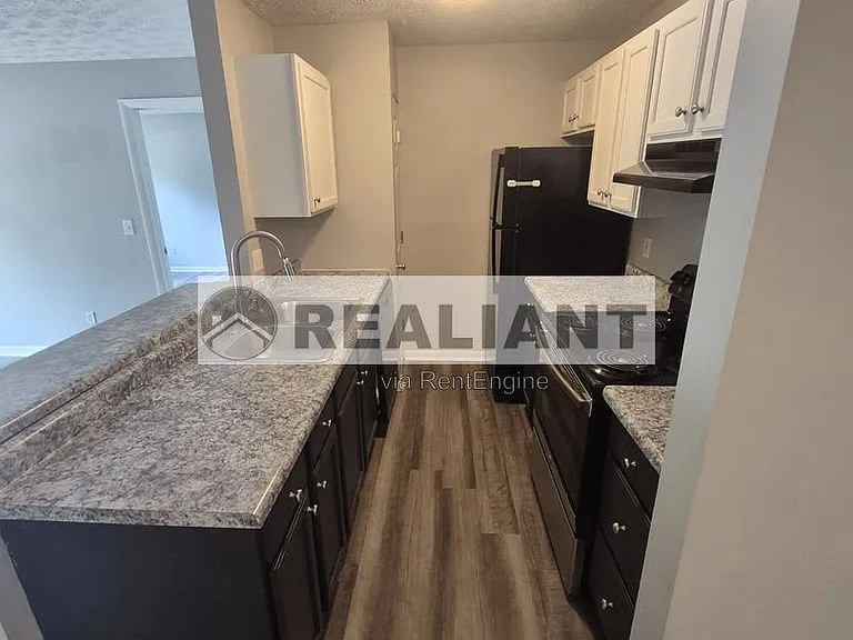 68 View Terrace Dr #5 — Photo 3
