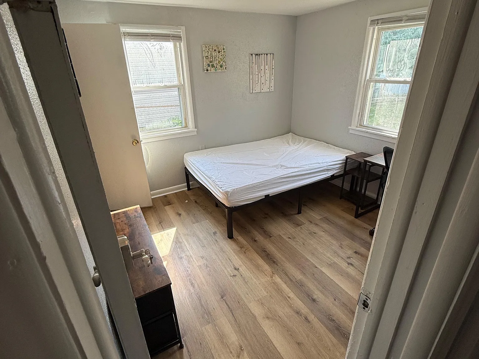 4 bed, 3.0 bath, 2800 sqft, $845 — Photo 1