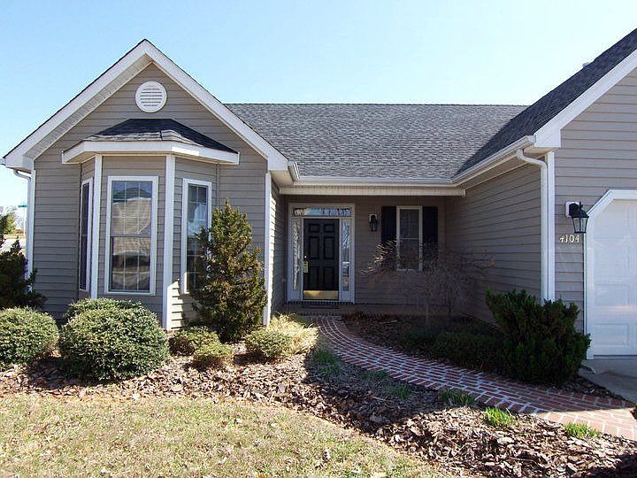 1st image of 4104 Pepperbush Dr