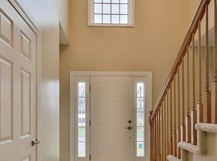 46 Grapevine Rd, Bedford, NH 03110