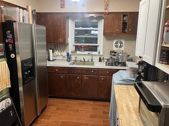 4th image of 1101 92nd St #2