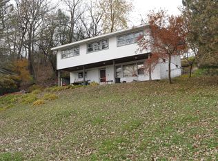 W5671 Ridge Rd, Elkhorn, WI 53121