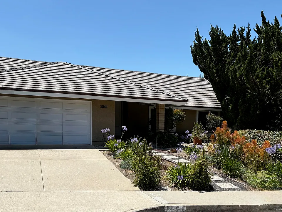 2944 Salmon River Cir