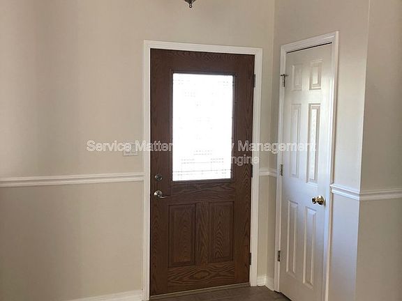 2nd image of 4421 Amberwood Cir