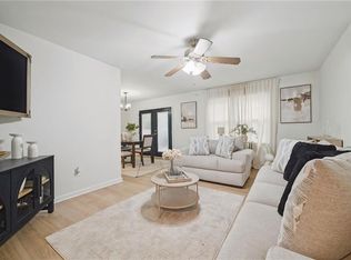 13 Darlene Ln, Newport News, VA 23608
