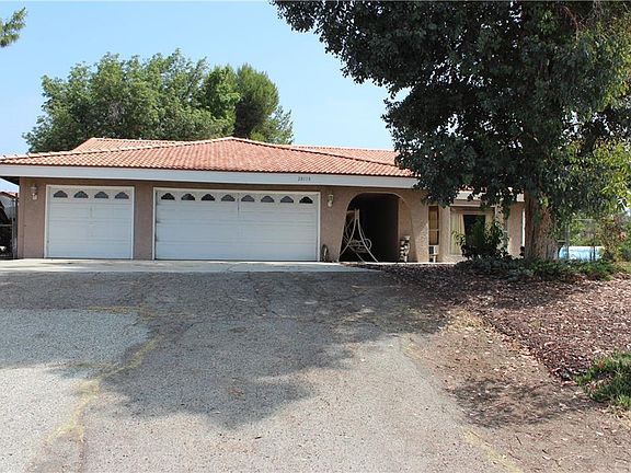 2nd image of 28118 Gerald Ln