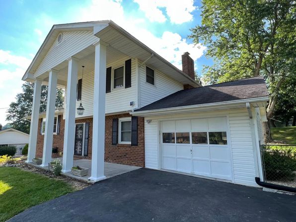 202 Maywood St, Blacksburg, VA 24060