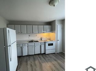 426 Chambers Rd APT C, Saint Louis, MO 63137