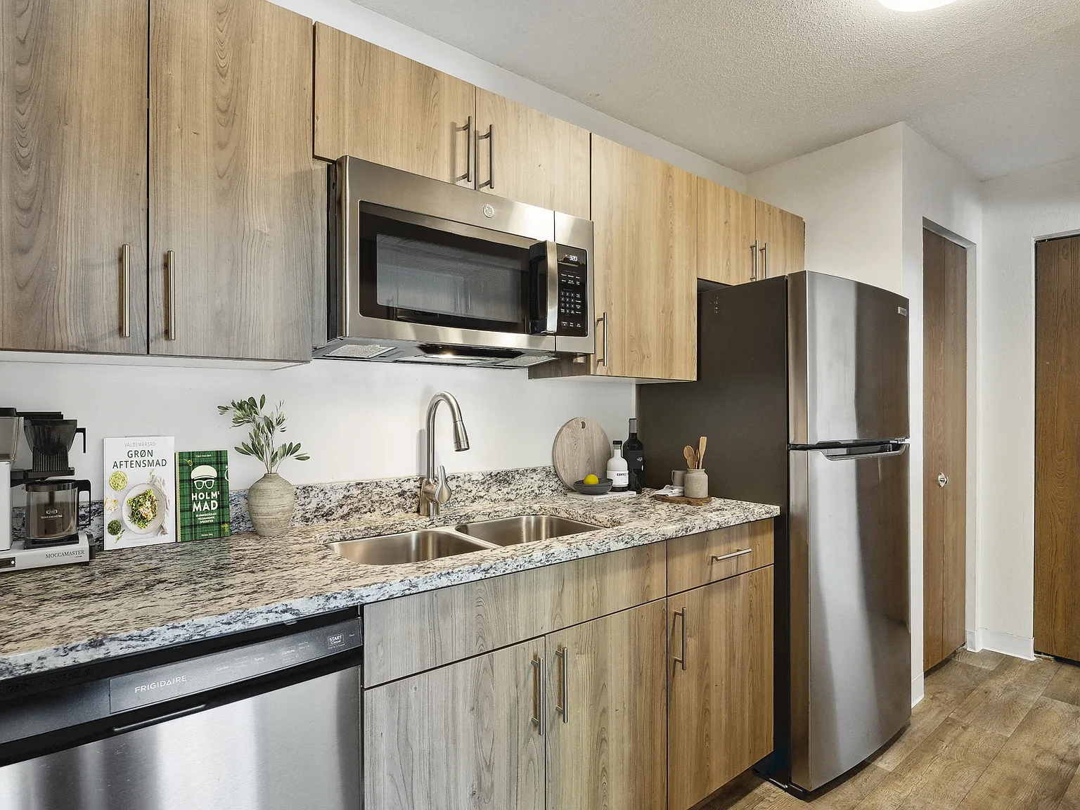Eden Commons — Photo 2