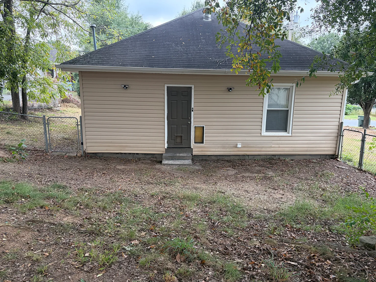 2 bed, 1037 sqft, $1,233 — Photo 4