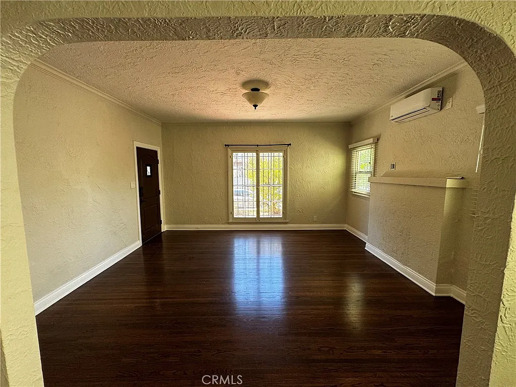 1 bed, 1100 sqft, $3,495 — Photo 3