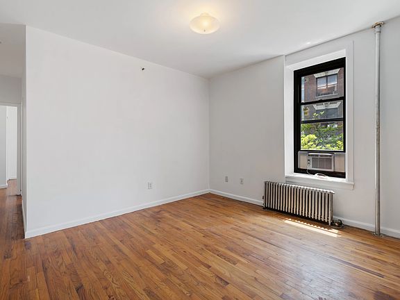 4th image of 109 W 111th St APT 3C