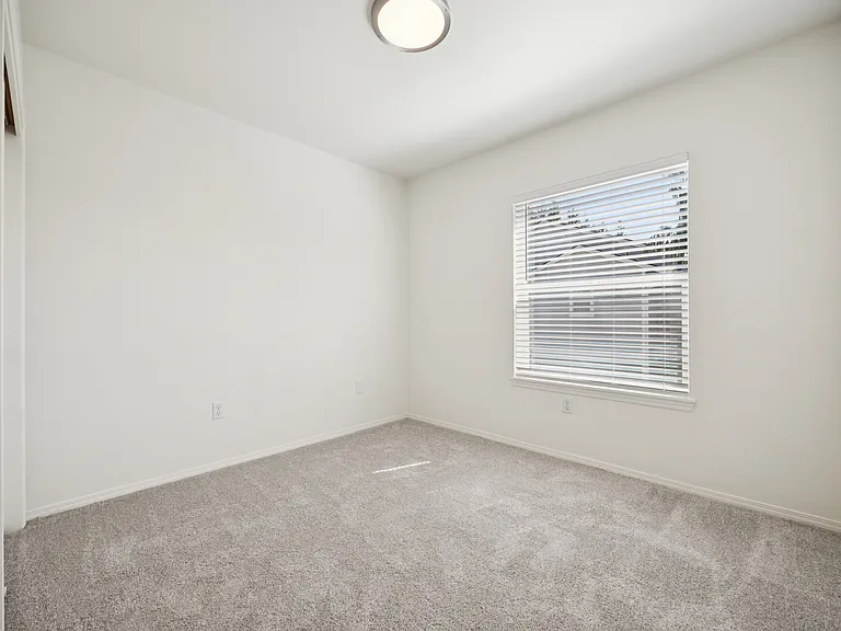 Nolan Ridge Apartments — Photo 26