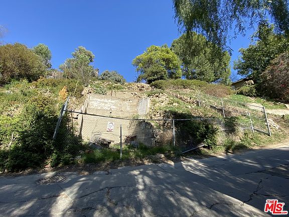 5th image of 754 Sunnyhill Dr