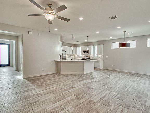 3rd image of 289 Stockeld Park Pl