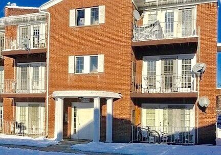 1st image of 4141 Williamsburg Ct APT 302