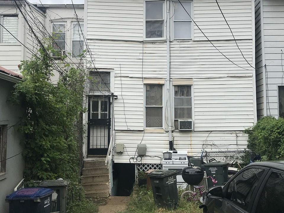 2nd image of 1420 Perry Pl NW