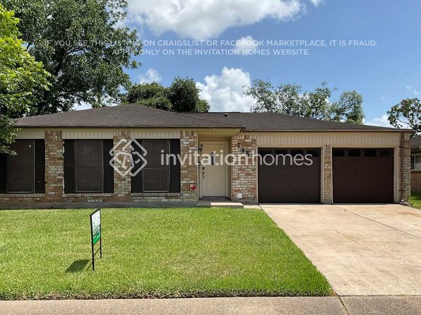 745 Academy Ln