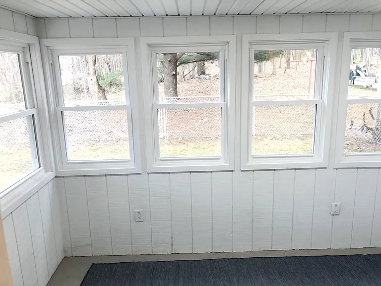 1 Lexington Ct — Photo 36
