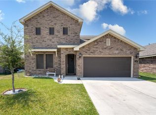 606 S Castillos Y Diamantes St, Mission, TX 78572