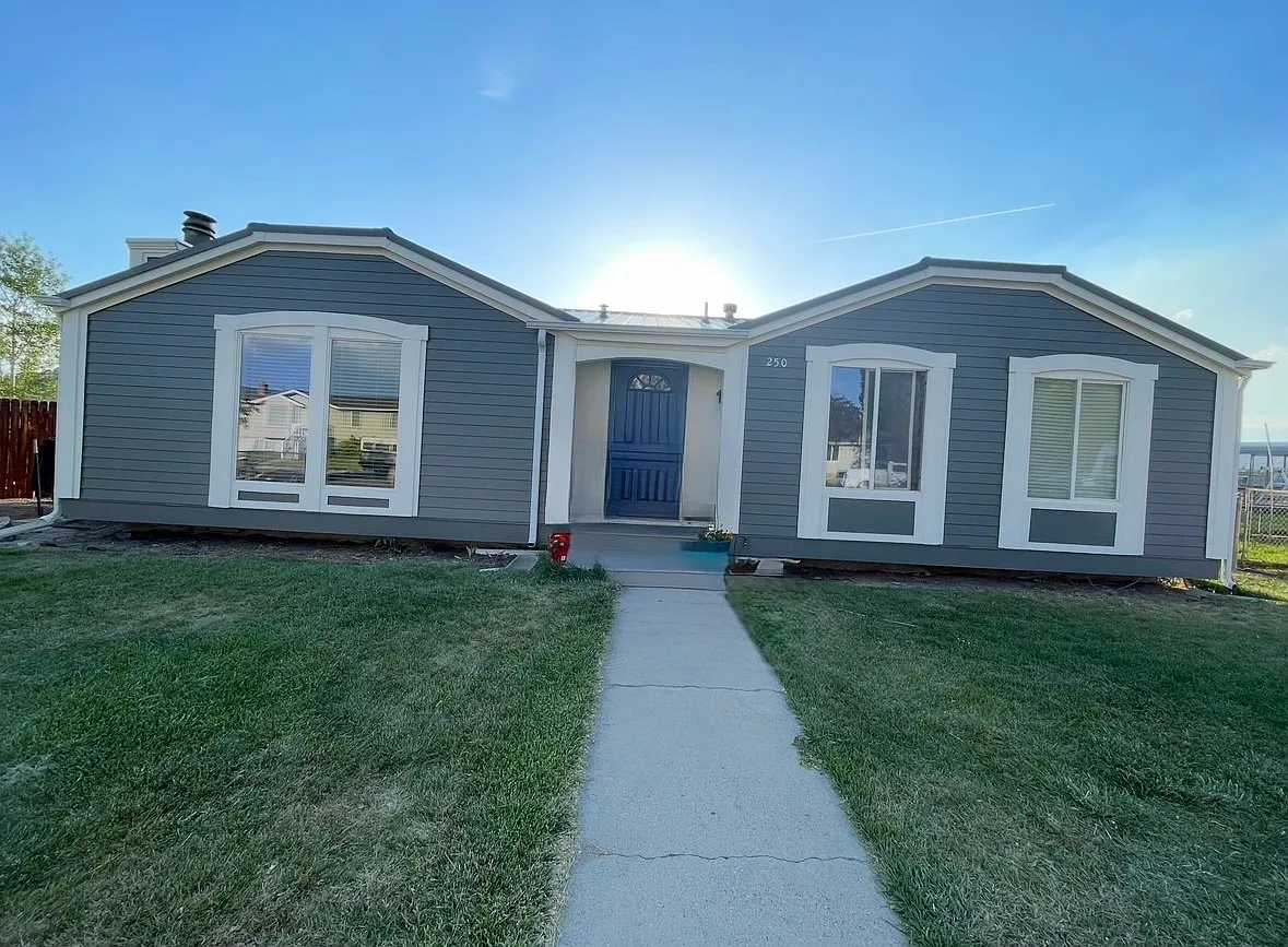 4 bed, 1815 sqft, $1,600 — Photo 1