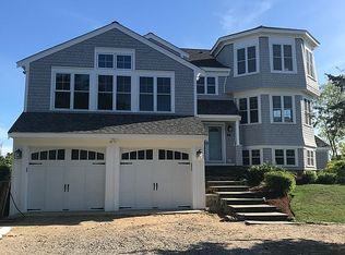43 Cove Rd, West Yarmouth, MA 02673