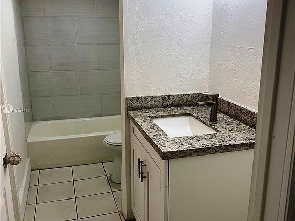 4th image of 1750 NW 55th Ave APT 102