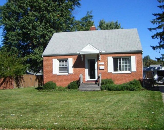 1st image of 25575 Marsdon Ave