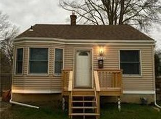 1421 E Forteen Mile Rd, Birmingham, MI 48009