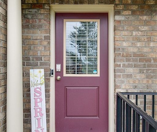 2nd image of 3424 Dewsberry Ln