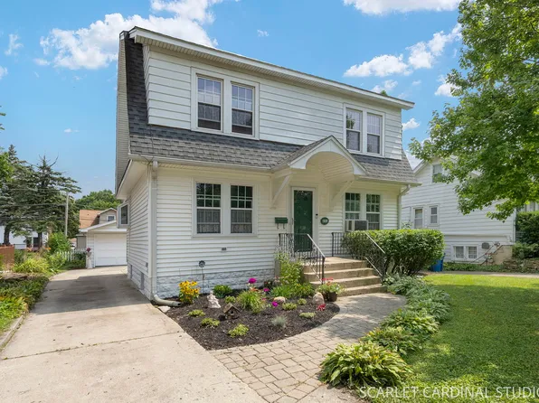 251 S Oakland Grv, Elmhurst, IL 60126