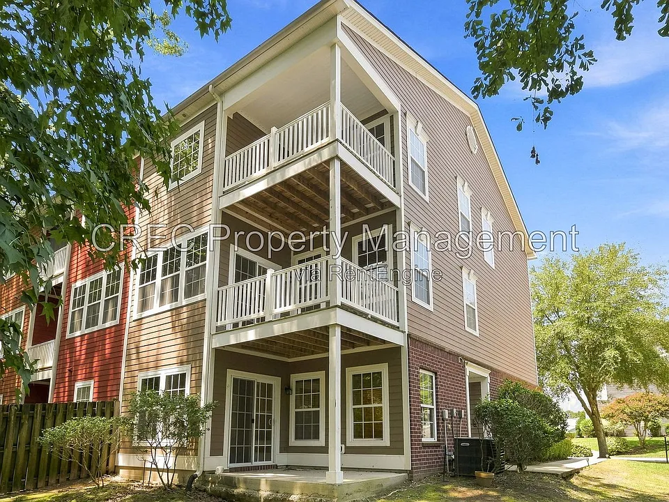 9161 Parlor Dr