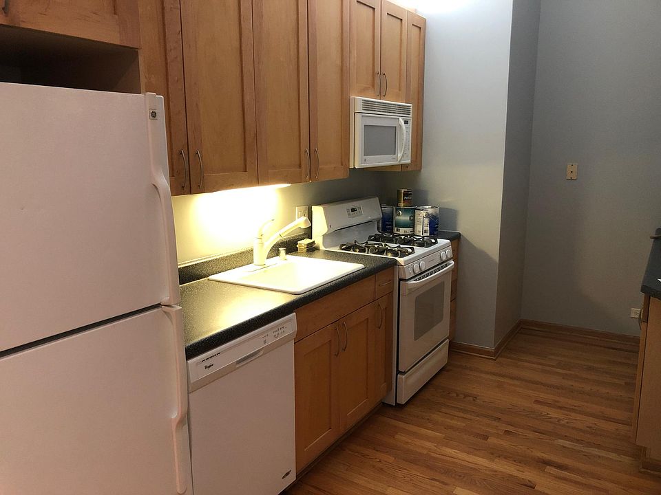 1st image of 633 S Plymouth Ct APT 905