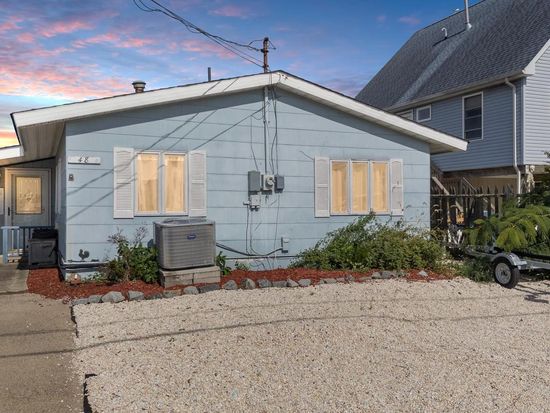 48 W Potomac Dr, Little Egg Harbor, NJ 08087