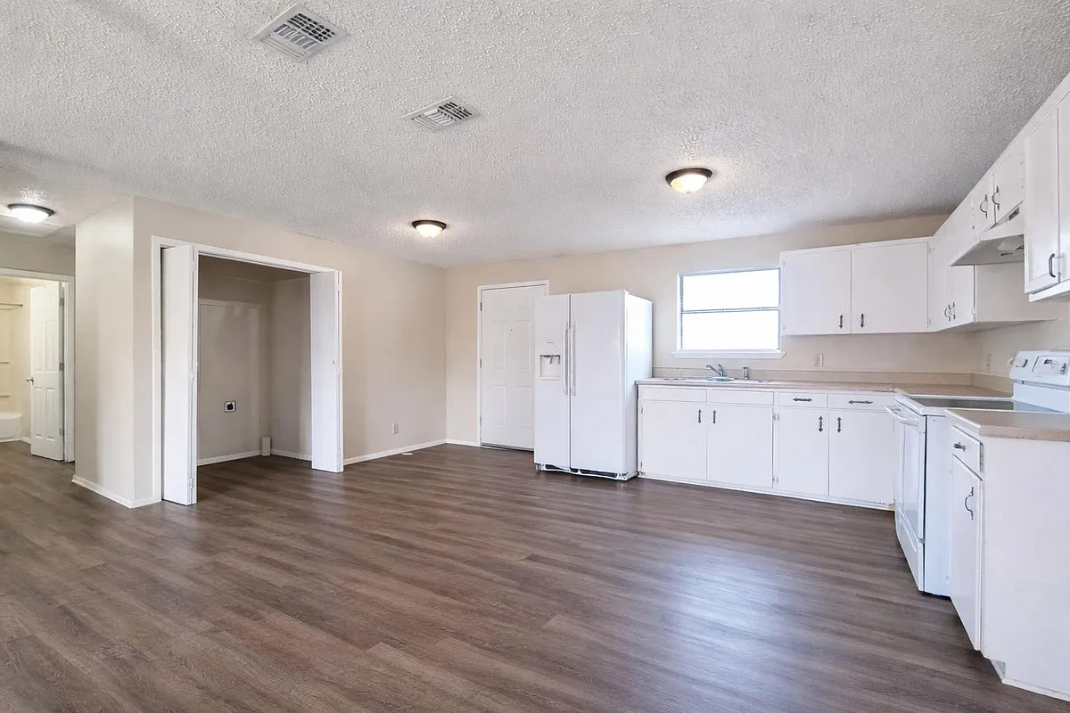 Building Photo - 7518 Chaparral Run