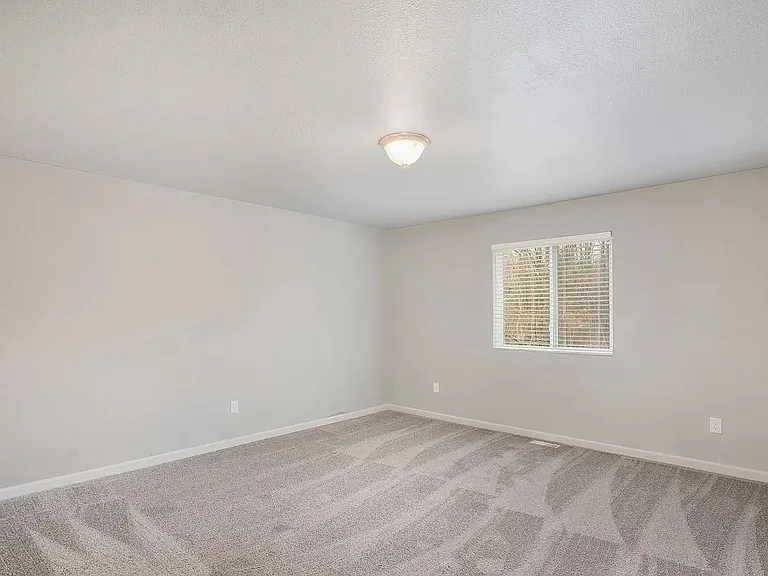 2375 Bethie Dr — Photo 18