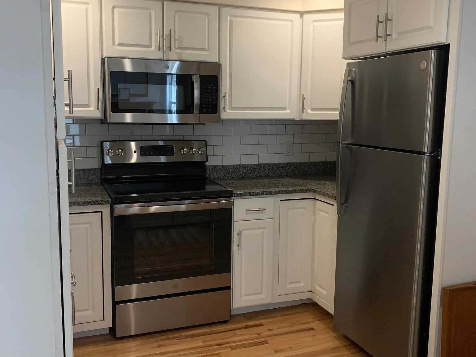 9 Kensington Dr — Photo 2