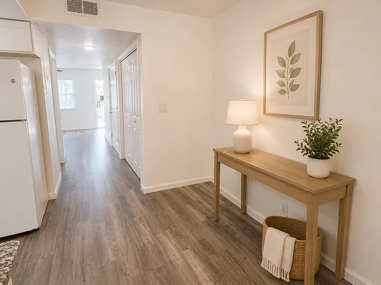 2225 S Lee Ave — Photo 14
