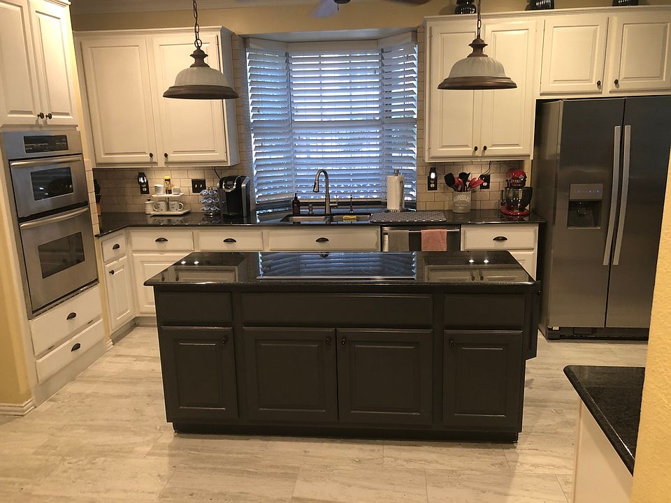1st image of 2704 Brookside Ln