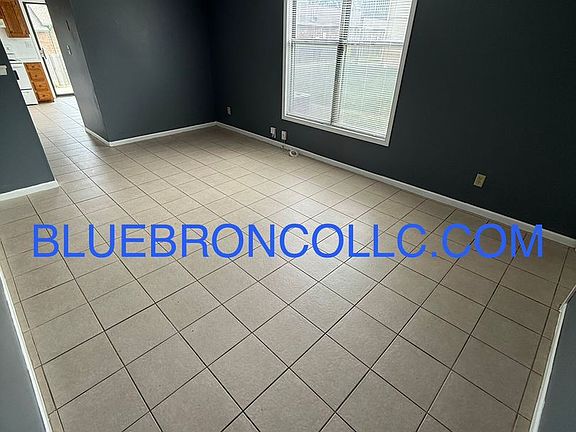 2nd image of 201 Sky Vue Dr APT B
