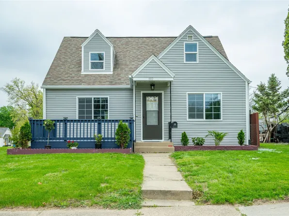 602 N 3rd St, Marshalltown, IA 50158