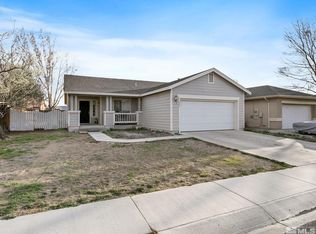 405 Sunshine Ln, Fernley, NV 89408