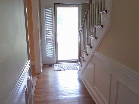 4th image of 2221 Carrington Ct